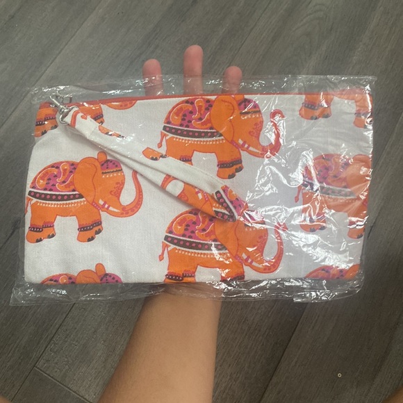 Small Elephant Wristlet - Picture 2 of 2